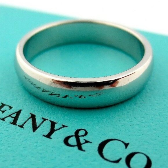 Lucida Platinum 4.5mm Wedding Engagement Eternity